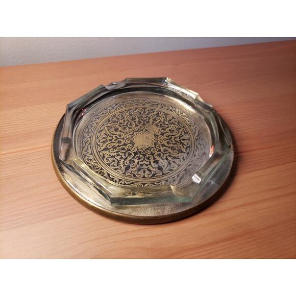 Antique Moroccan Brass & Glass Ashtray Base Engraved - Picture 3 of 4